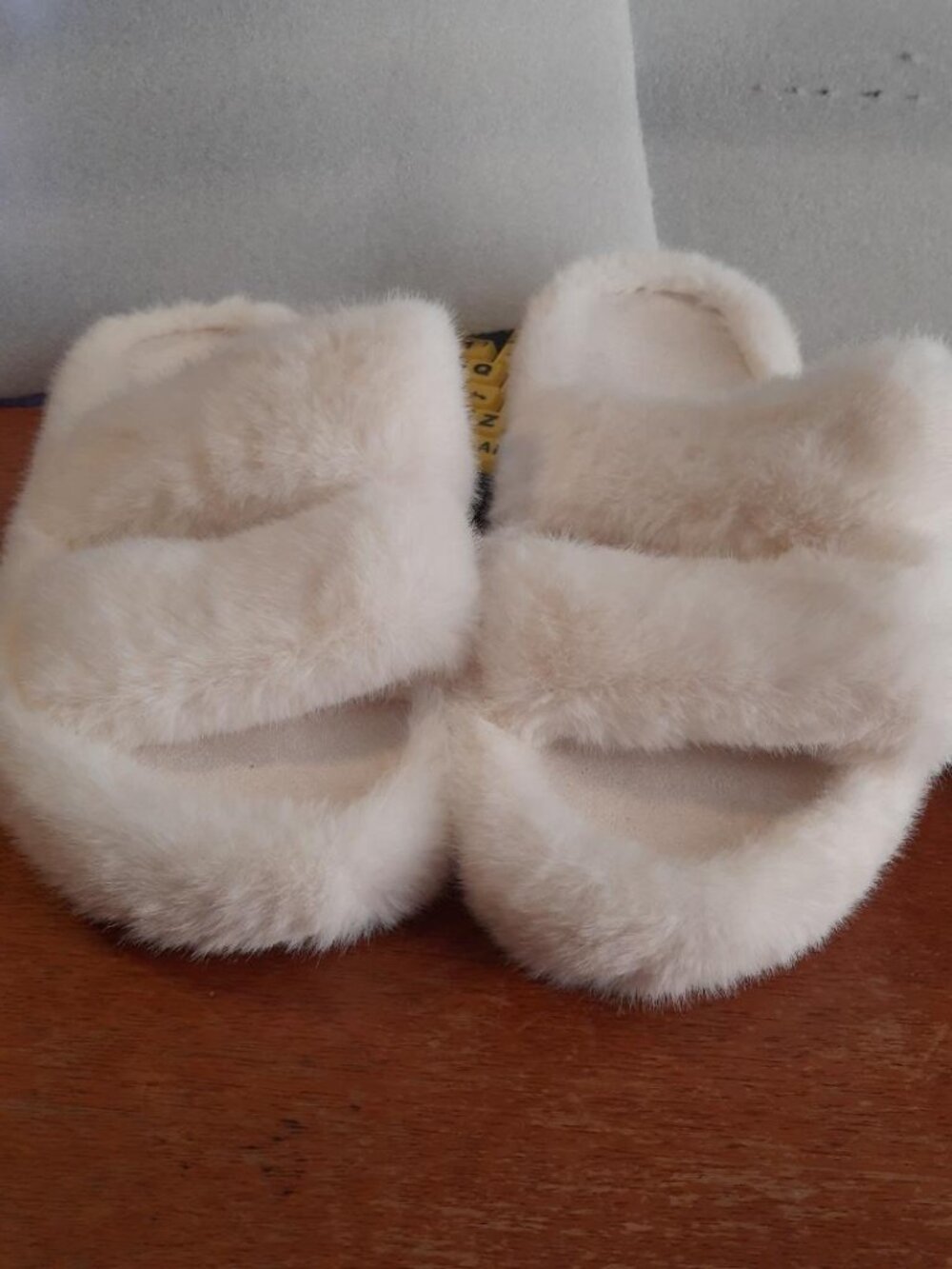 NEW TAG ! RockDove Doubl Strap Fur Slipper Open Toe Thick Bottom Sz XL/ US 11-12